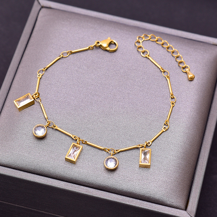 High Quality Durable  Low Price Fashion Yellow Gold Plated Bracelet Stainless Steel Women Bracelets