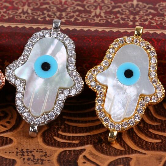 Hot Sale Factory Price Natural Mother of Pearl Hamsa Hand Charms Hamsa Necklace